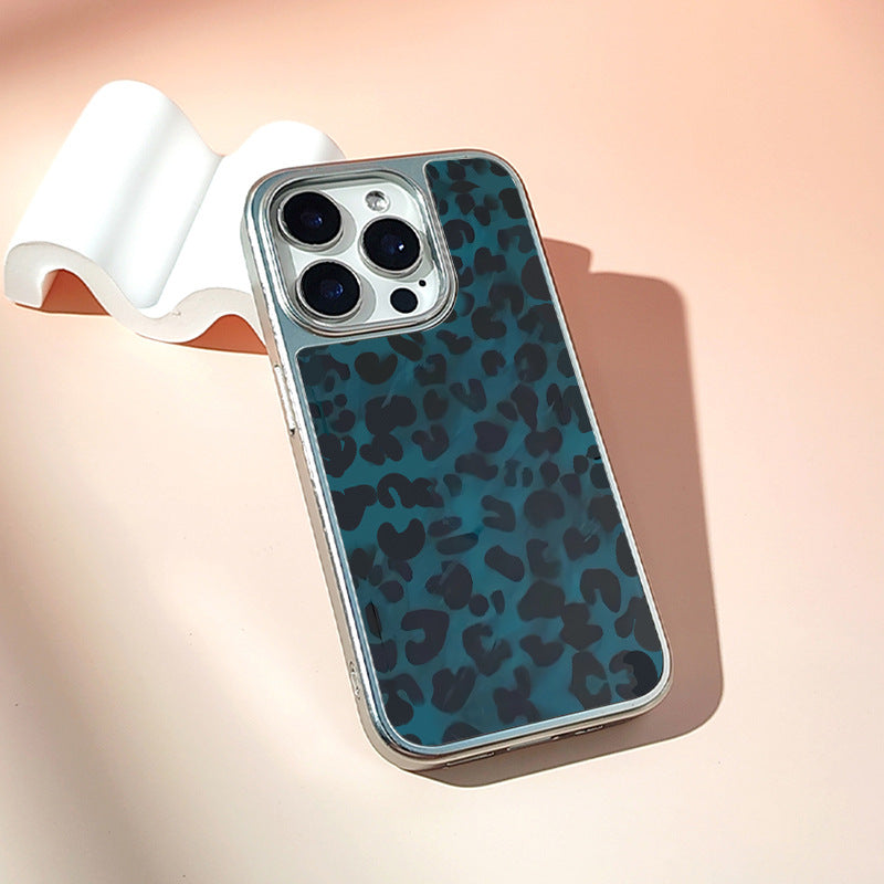 Emerald Leopard iPhone 15 Pro Max Case – Frosted Silver Electroplated Crystal Ceramic Cover