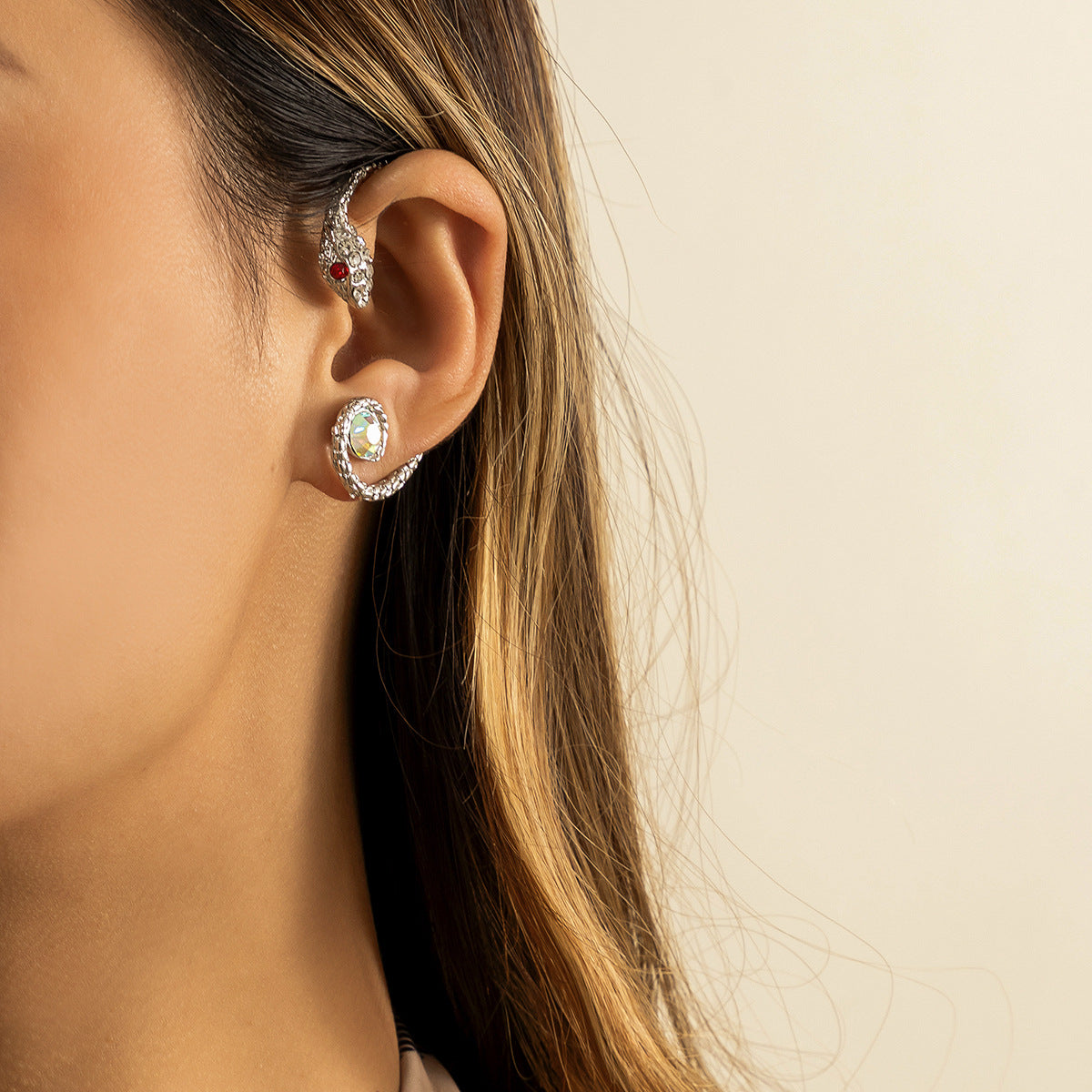 Sentido del diseño, espíritu personalizado, sin agujeros para las orejas, pendientes colgantes