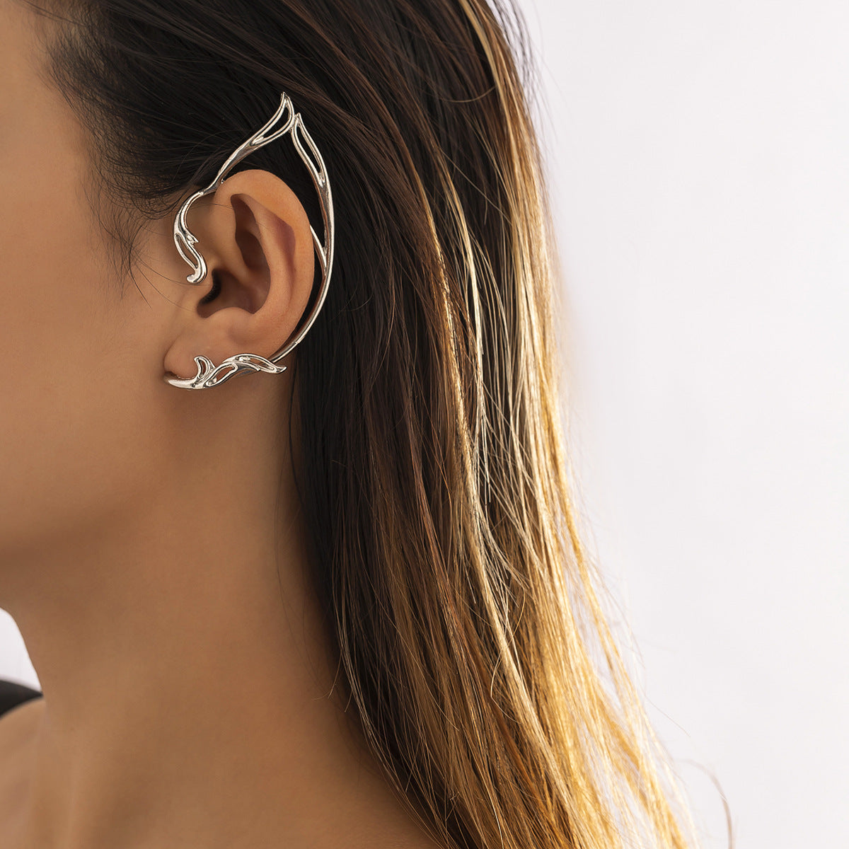 Sentido del diseño, espíritu personalizado, sin agujeros para las orejas, pendientes colgantes