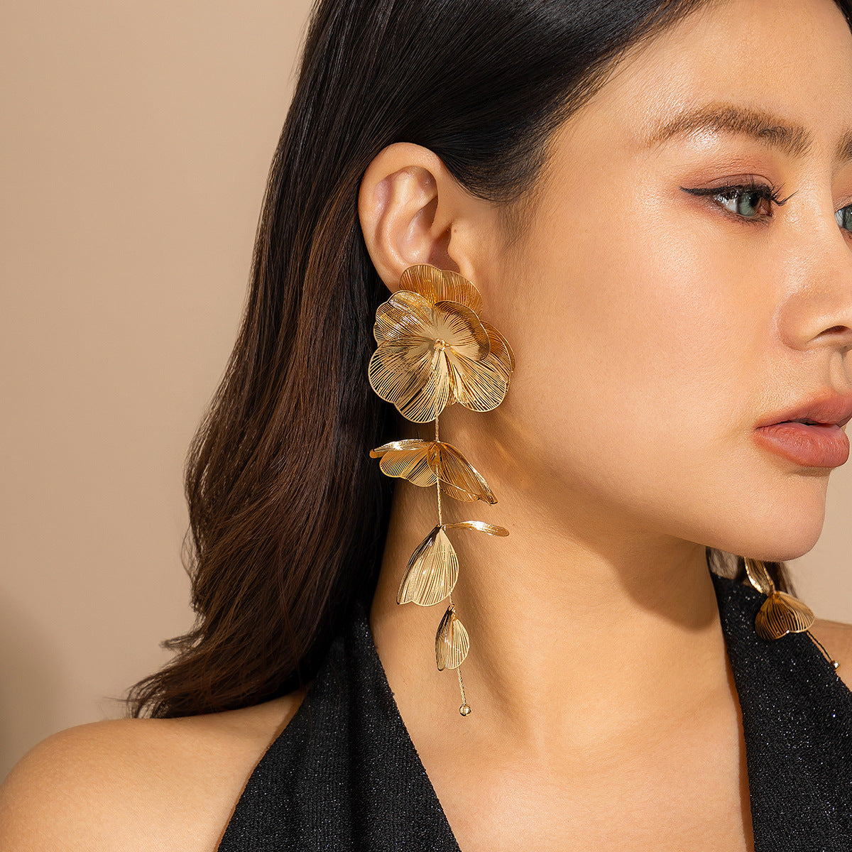 Adjustable Ginkgo Leaf Fringe Choker Necklace - Vintage Bohemian Style Unique Jewelry for Women