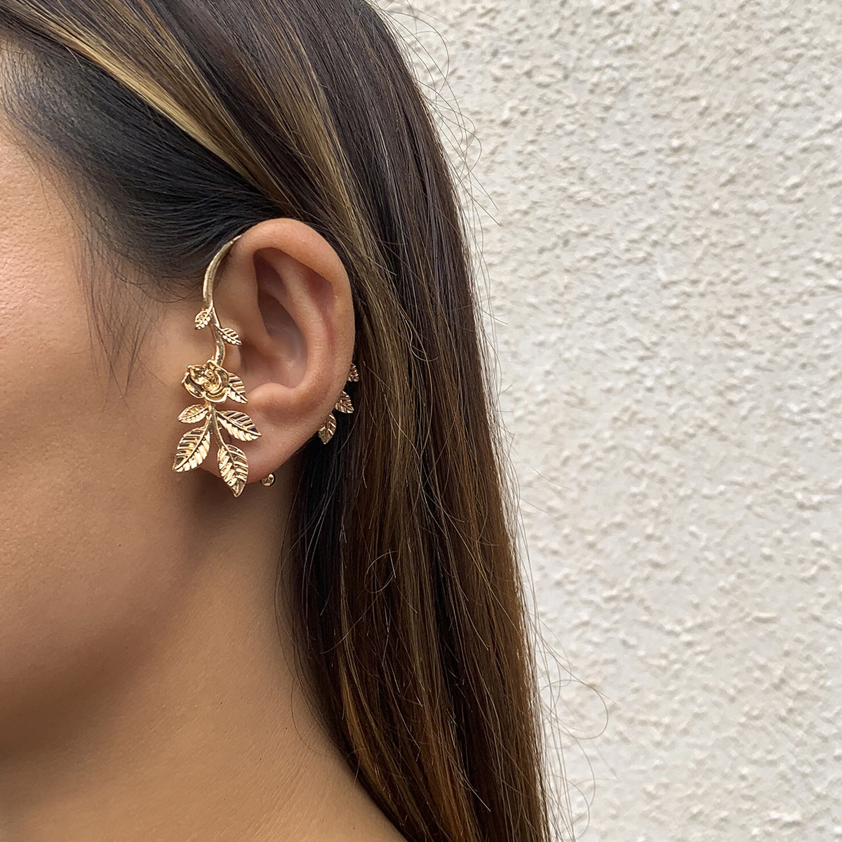 Sentido del diseño, espíritu personalizado, sin agujeros para las orejas, pendientes colgantes
